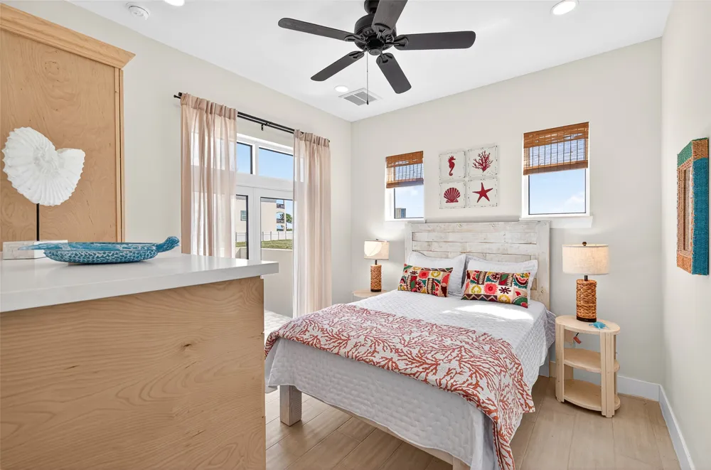114 Porto Villageo Drive Port Aransas, TX 78373