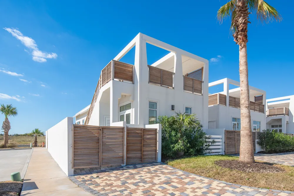 106 Porto Villageo Drive Port Aransas, TX 78373