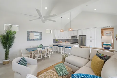 106 Porto Villageo Drive