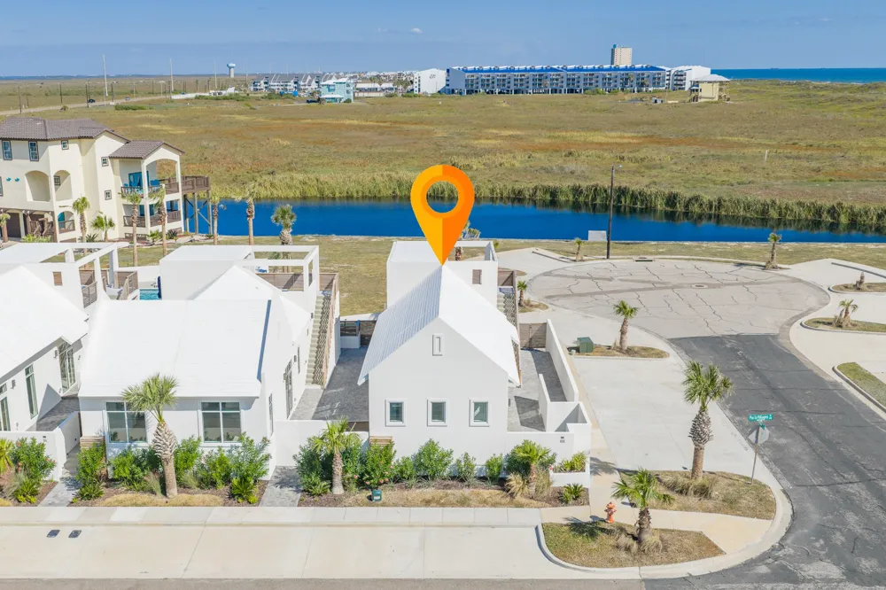 106 Porto Villageo Drive Port Aransas, TX 78373