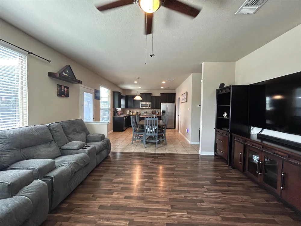 1615 Bluebell Circle Lockhart, TX 78644