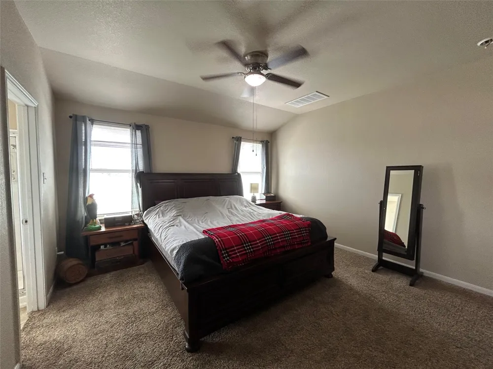 1615 Bluebell Circle Lockhart, TX 78644