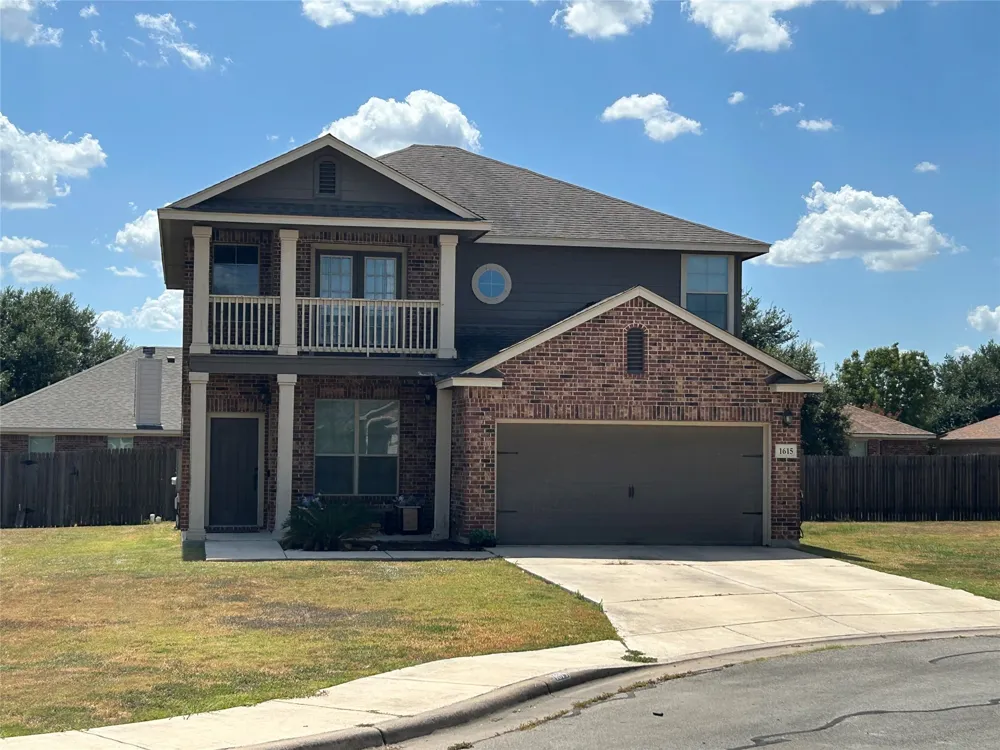 1615 Bluebell Circle Lockhart, TX 78644