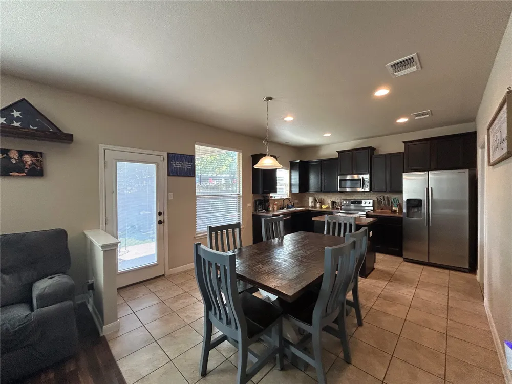 1615 Bluebell Circle Lockhart, TX 78644