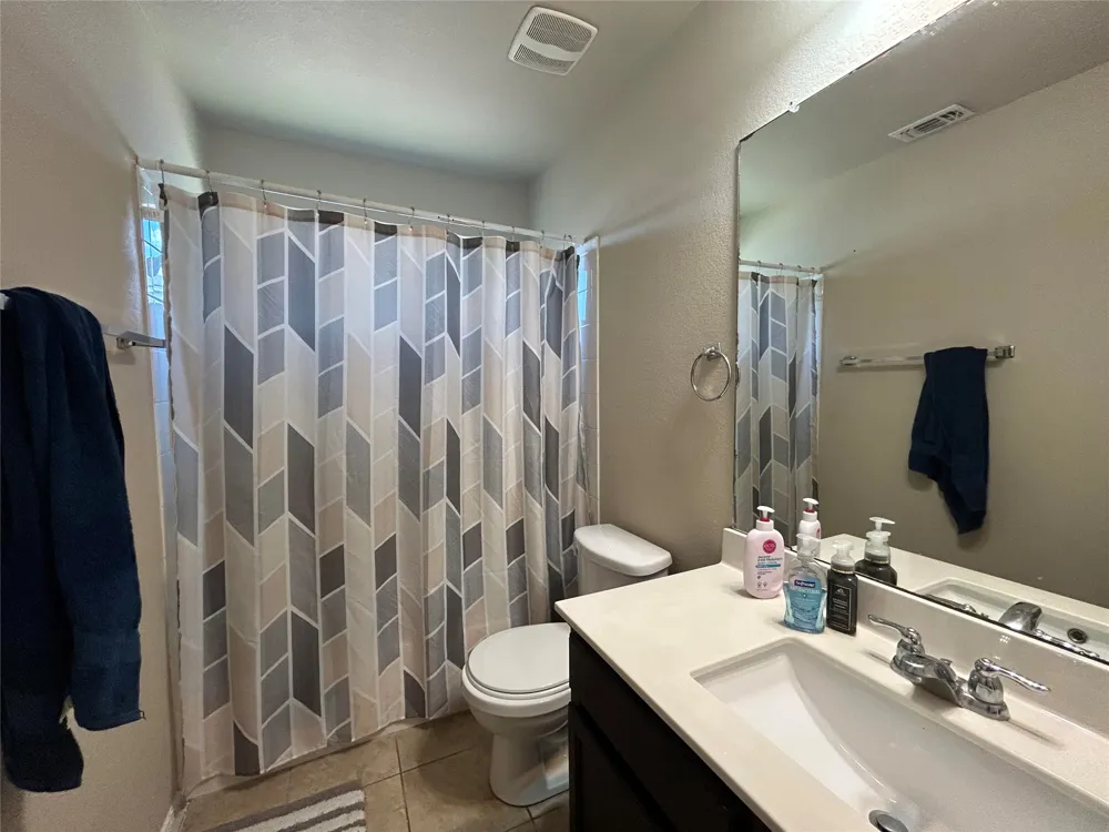 1615 Bluebell Circle Lockhart, TX 78644