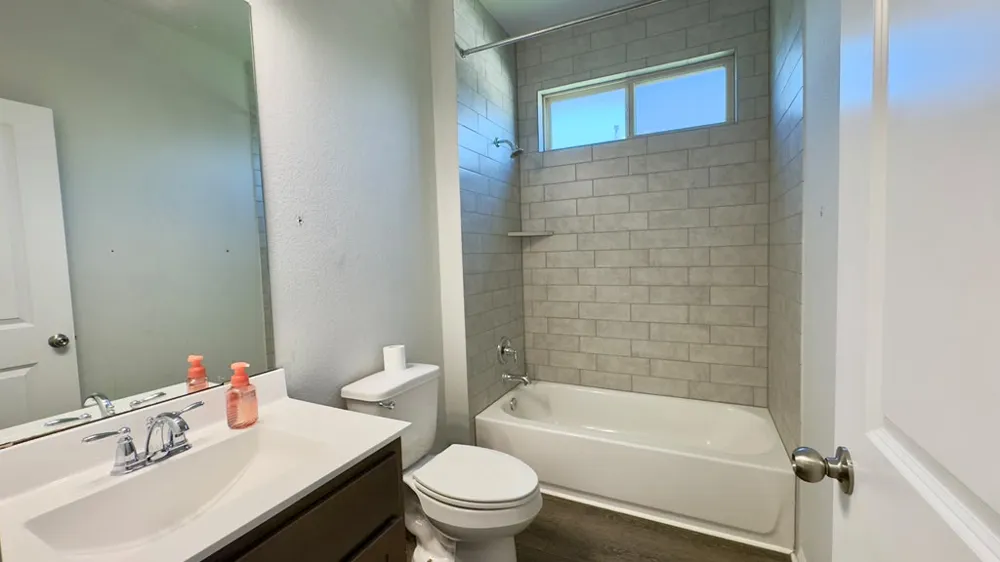 132 Greenock Cove Hutto, TX 78634