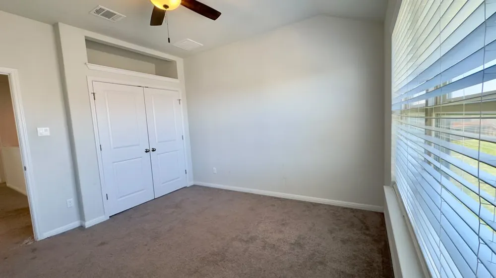 132 Greenock Cove Hutto, TX 78634