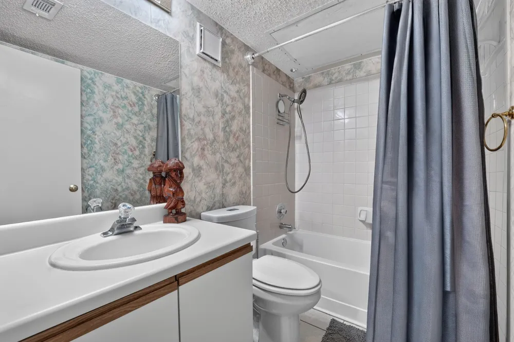 1015 E Yager Lane #196 Austin, TX 78753