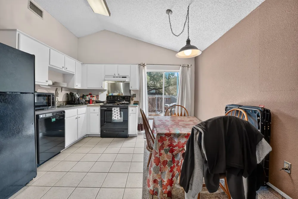 1015 E Yager Lane #196 Austin, TX 78753