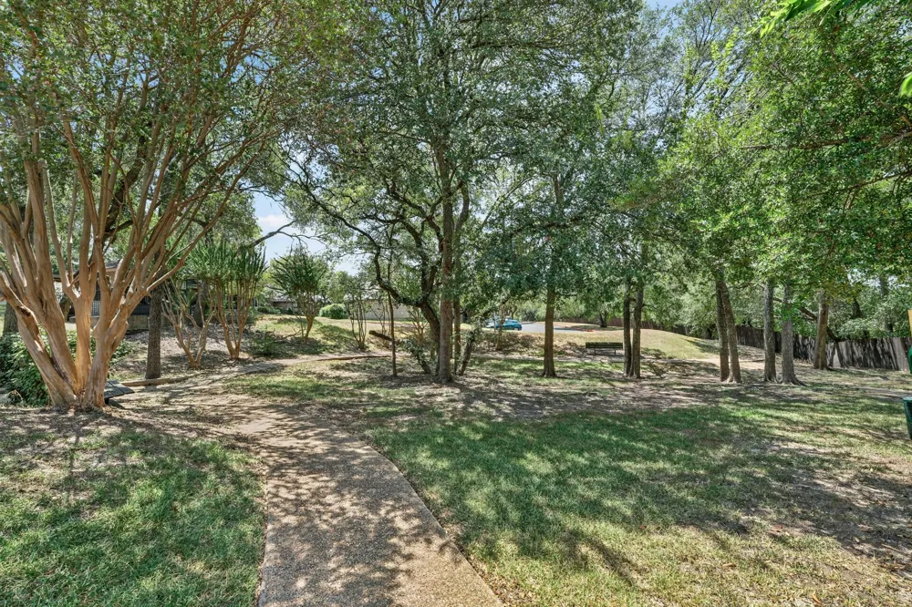 1015 E Yager Lane #196 Austin, TX 78753
