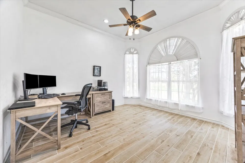 306 Kerry Lane Floresville, TX 78114