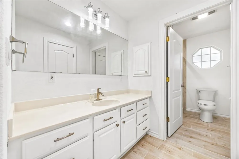 306 Kerry Lane Floresville, TX 78114