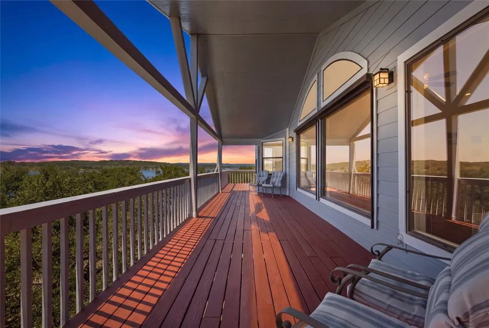 2406 Patriot Drive Lago Vista, TX 78645