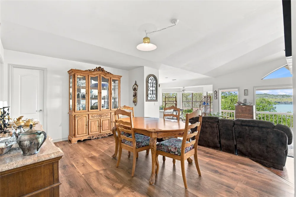 2406 Patriot Drive Lago Vista, TX 78645