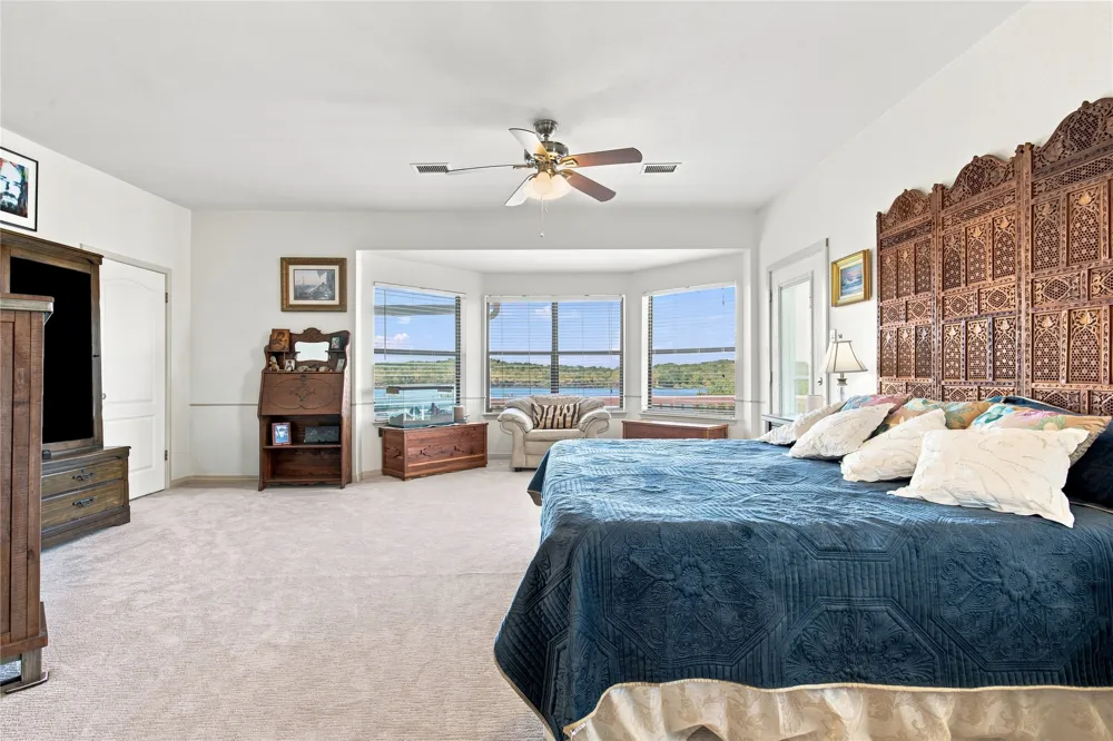 2406 Patriot Drive Lago Vista, TX 78645