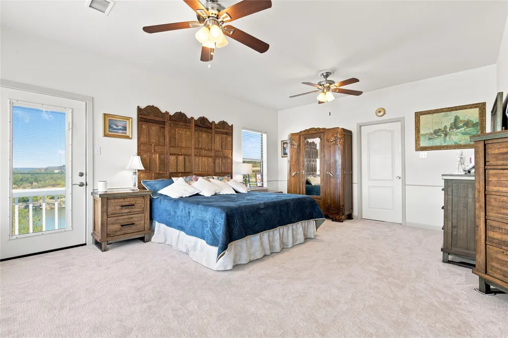 2406 Patriot Drive Lago Vista, TX 78645