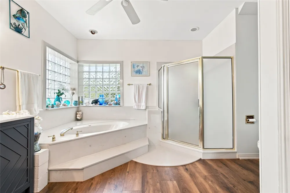 2406 Patriot Drive Lago Vista, TX 78645