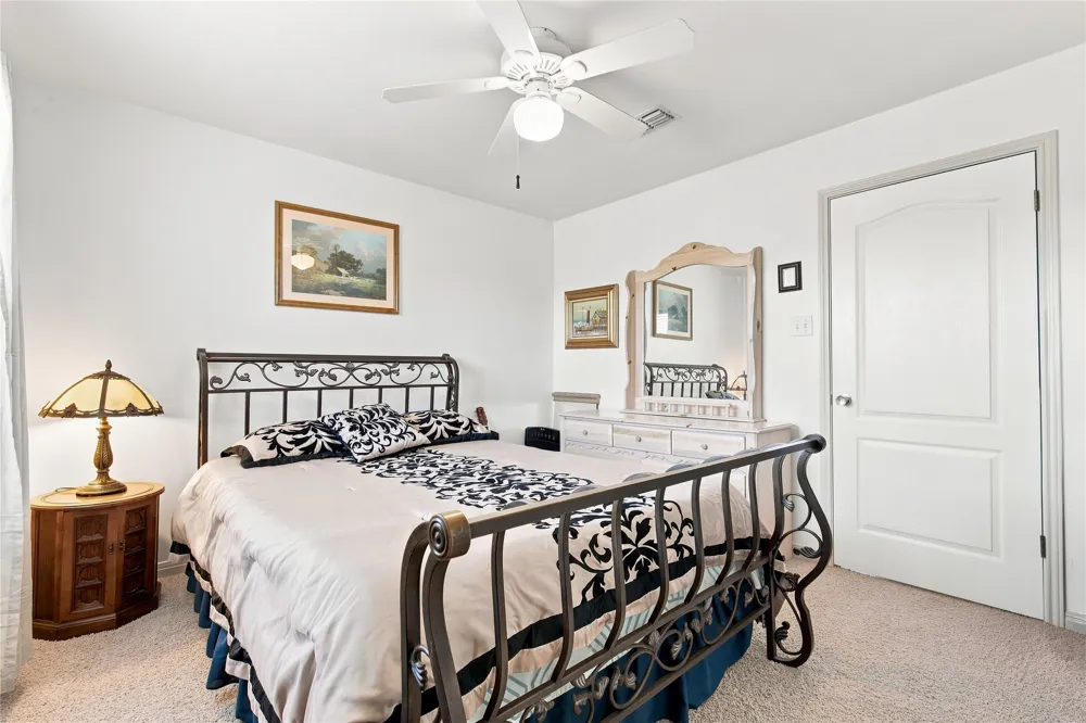 2406 Patriot Drive Lago Vista, TX 78645