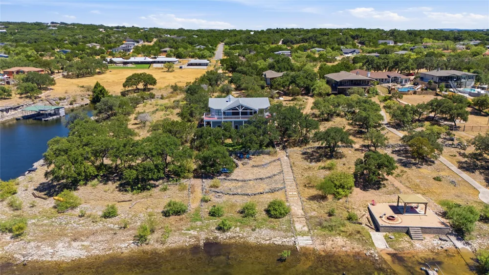 2406 Patriot Drive Lago Vista, TX 78645