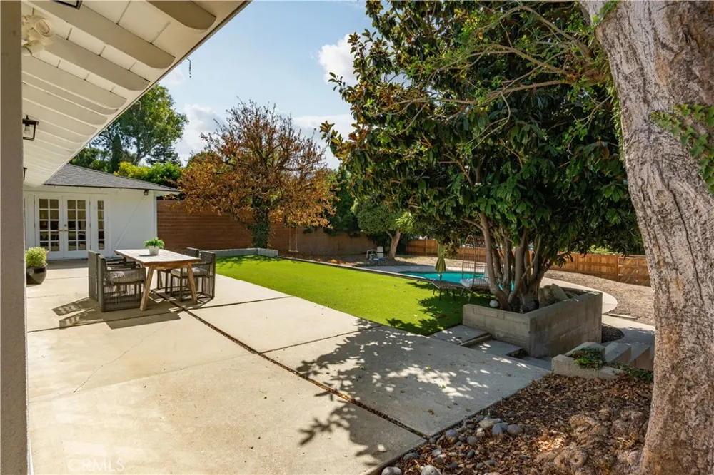 11 Branding Iron Rolling Hills Estates, CA 90274
