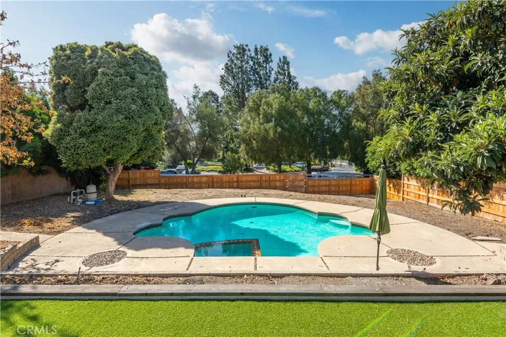 11 Branding Iron Rolling Hills Estates, CA 90274