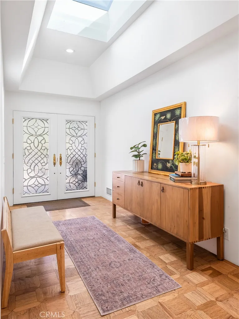 11 Branding Iron Rolling Hills Estates, CA 90274