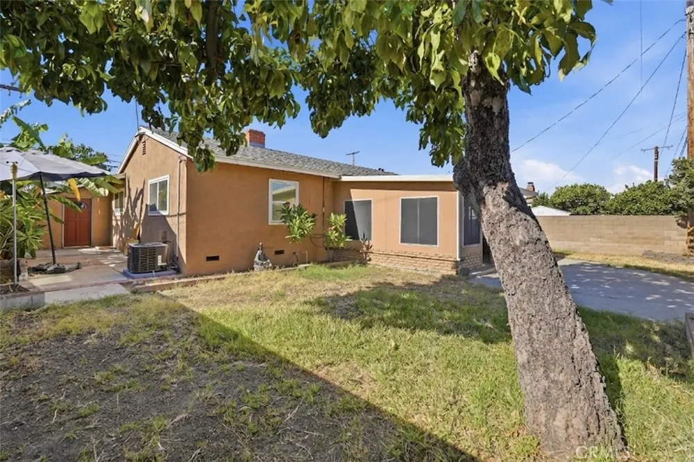 239 E Cypress Covina, CA 91723