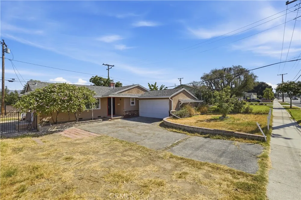 239 E Cypress Covina, CA 91723