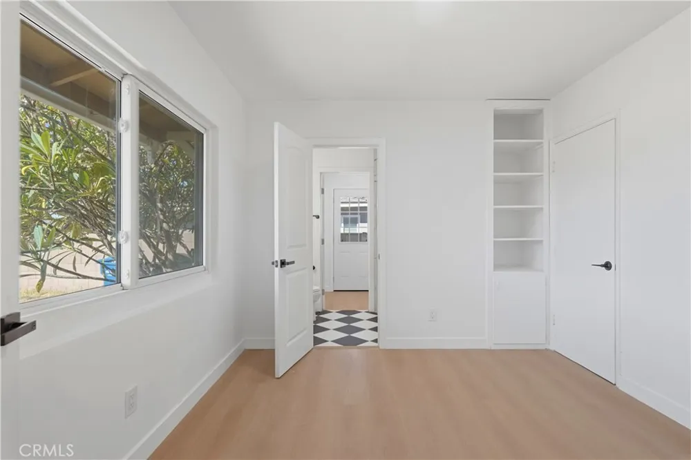 239 E Cypress Covina, CA 91723