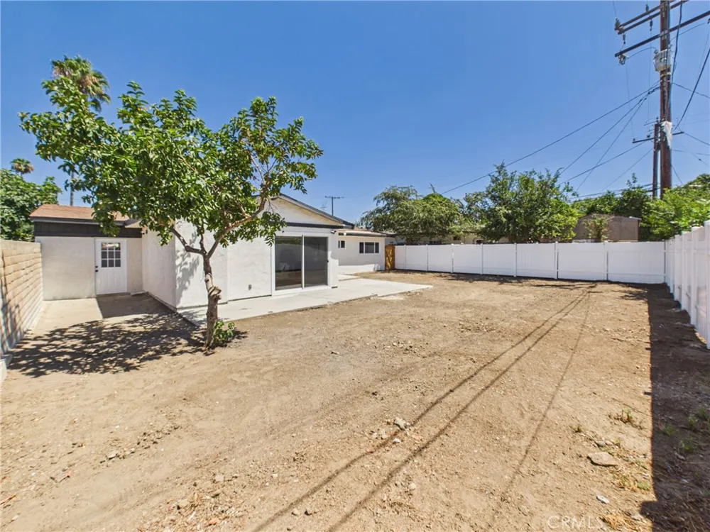 17632 E Woodcroft Street Azusa, CA 91702