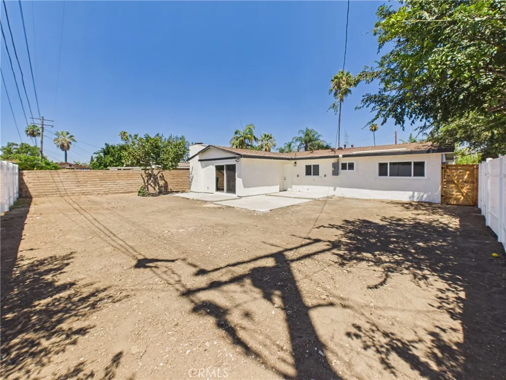 17632 E Woodcroft Street Azusa, CA 91702