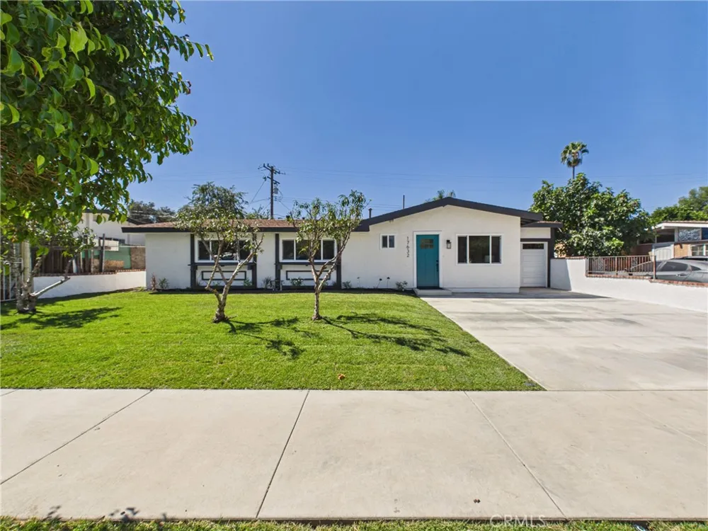 17632 E Woodcroft Street Azusa, CA 91702