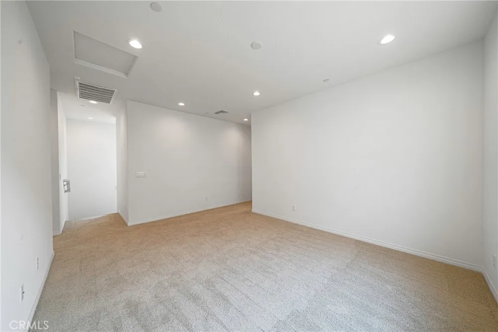 16177 Pasture Chino, CA 91708