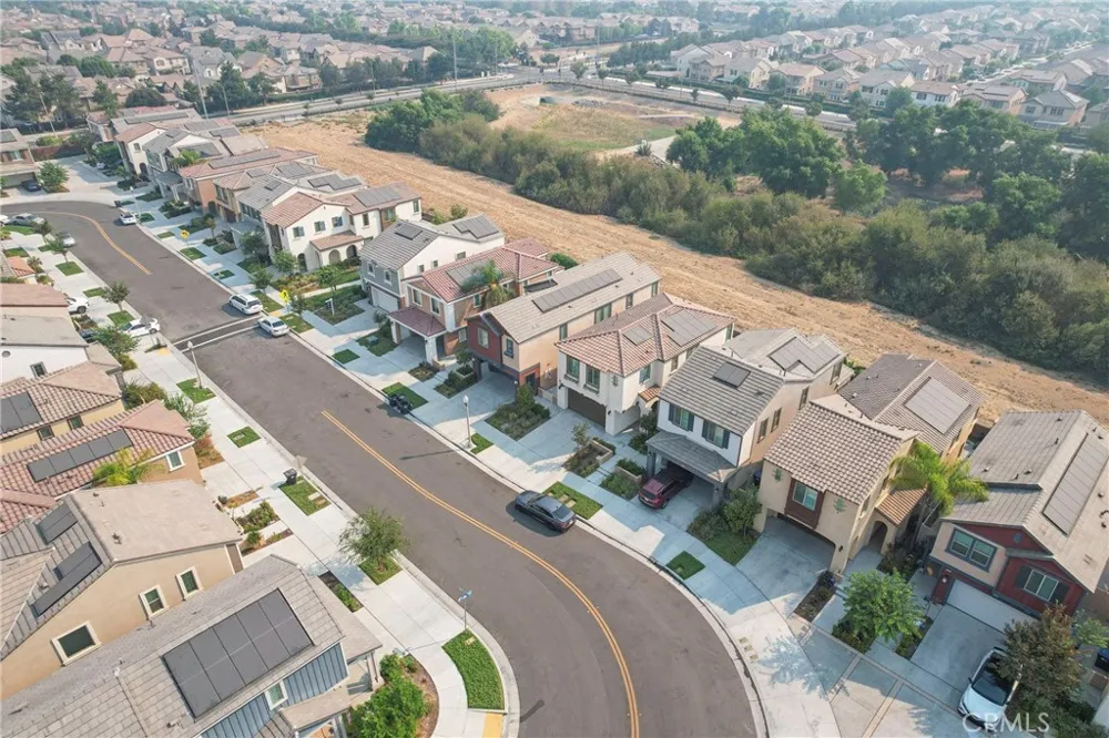 16177 Pasture Chino, CA 91708