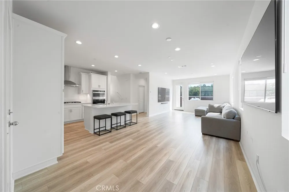 16177 Pasture Chino, CA 91708