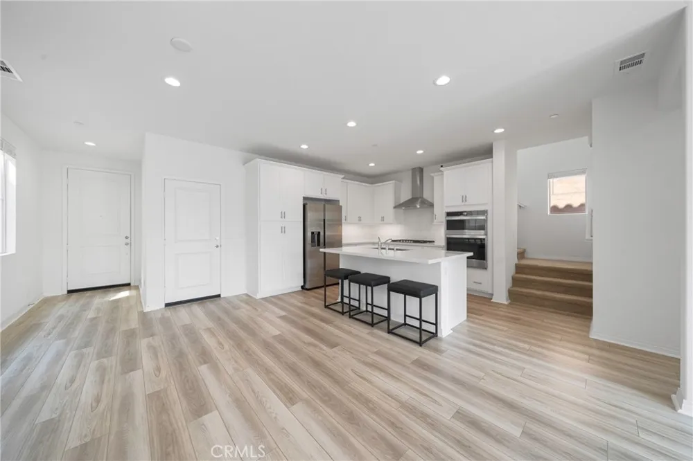 16177 Pasture Chino, CA 91708