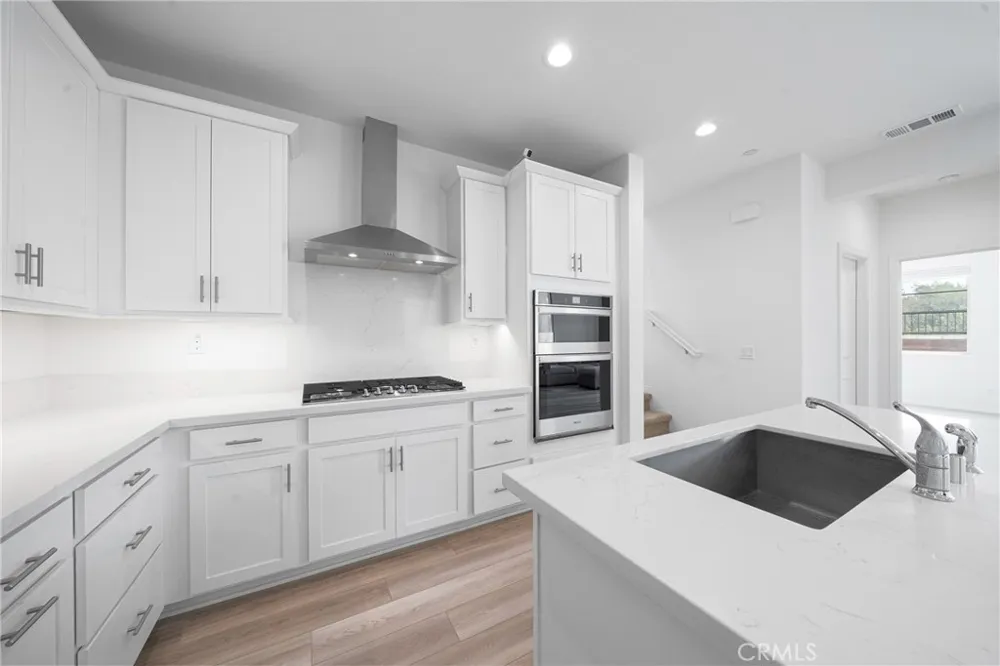 16177 Pasture Chino, CA 91708