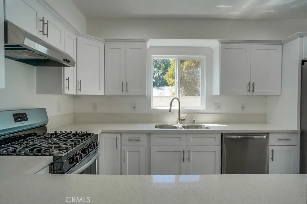3409 Elizabeth Avenue Lynwood, CA 90262