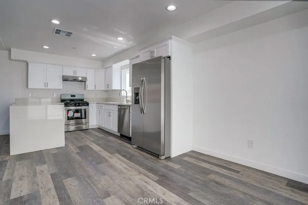 3409 Elizabeth Avenue Lynwood, CA 90262