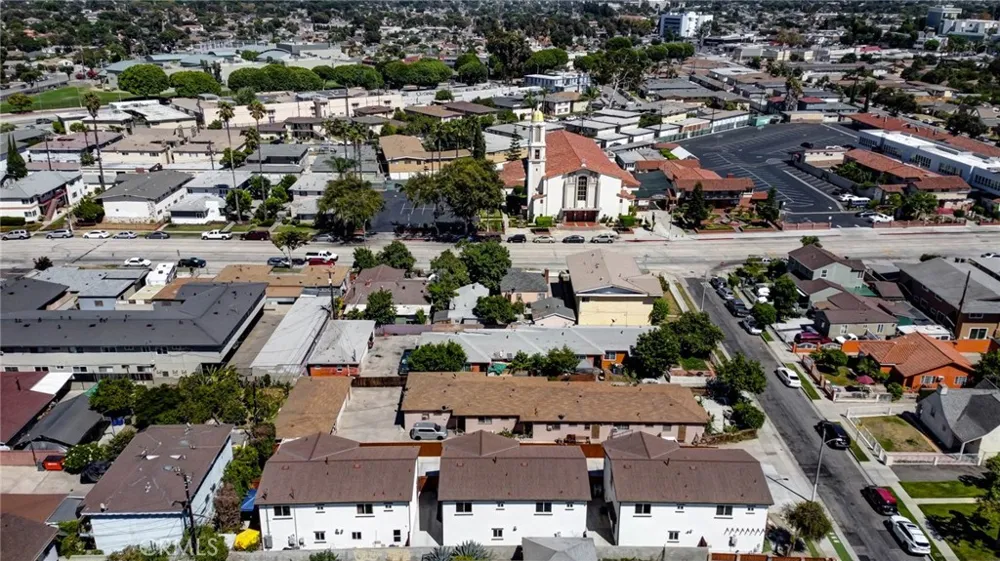 3409 Elizabeth Avenue Lynwood, CA 90262