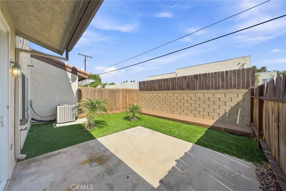 6461 Casa Verde Cypress, CA 90630