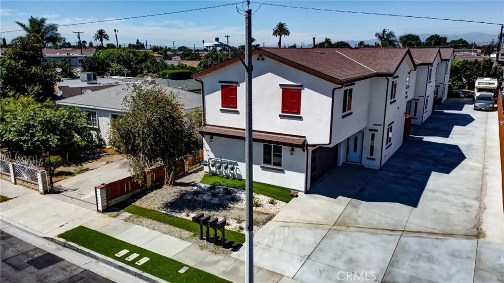 3409 Elizabeth Avenue Lynwood, CA 90262