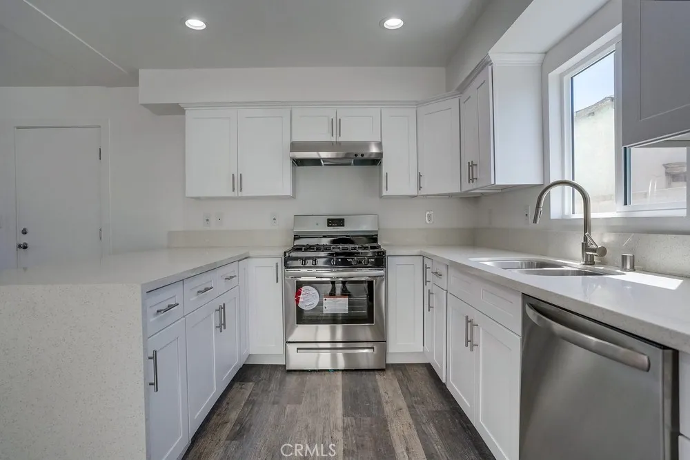 3409 Elizabeth Avenue Lynwood, CA 90262