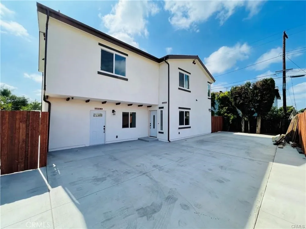 3409 Elizabeth Avenue Lynwood, CA 90262