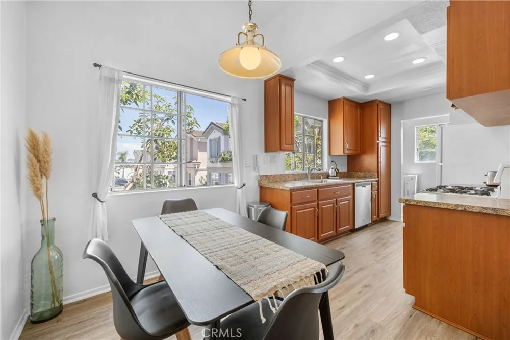 7841 Essex Drive #202 Huntington Beach, CA 92648