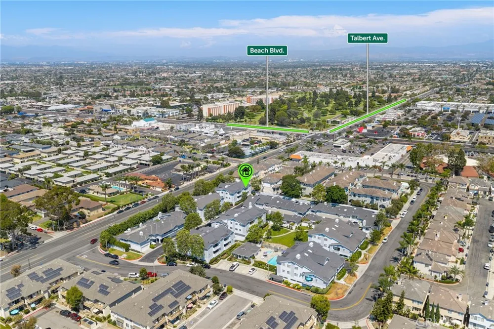 7841 Essex Drive #202 Huntington Beach, CA 92648
