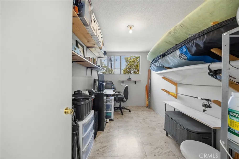 7841 Essex Drive #202 Huntington Beach, CA 92648