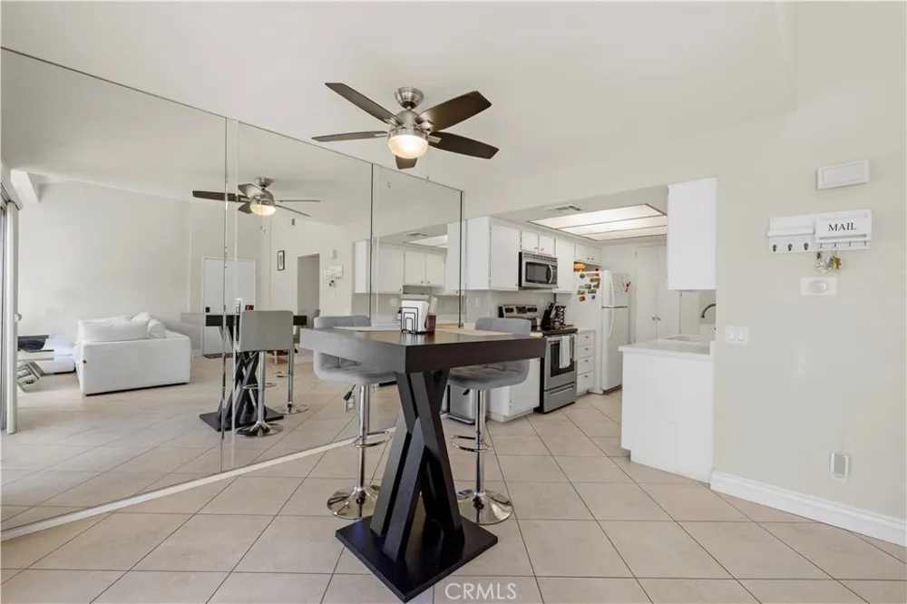 18408 Hatteras Street Tarzana, CA 91356