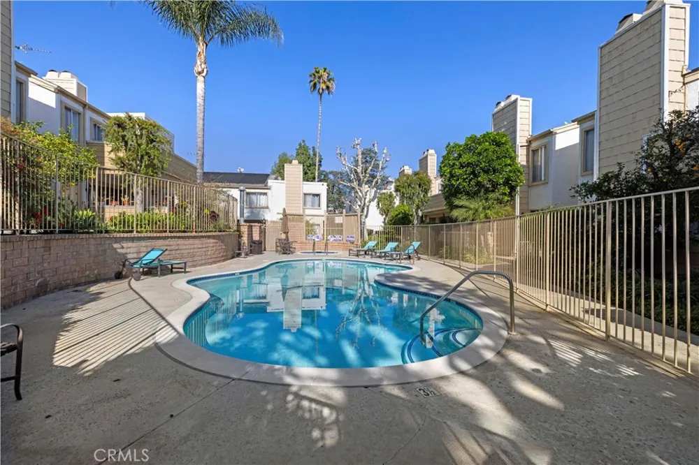 18408 Hatteras Street Tarzana, CA 91356