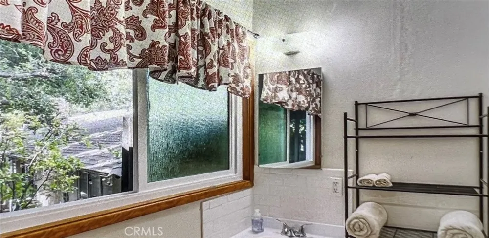 2105 Via Venado La Canada Flintridge, CA 91011
